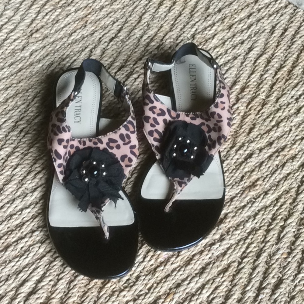 ELLEN TRACY LILA CHEETAH/PATENT FLATS NEW SIZE 8